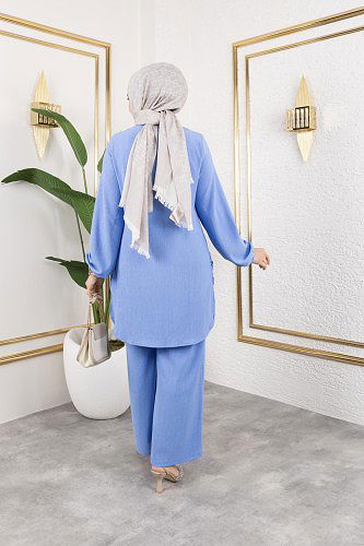 Düğme Detaylı Bürümcük Kumaş Tesettür Takım-3153 Bebe mavisi - Thumbnail
