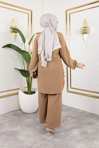 Düğme Detaylı Bürümcük Kumaş Tesettür Takım-3153 Latte - Thumbnail