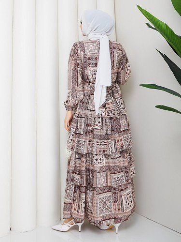 Eteği Katlı Desenli Elbise-5165 Kahverengi - Thumbnail