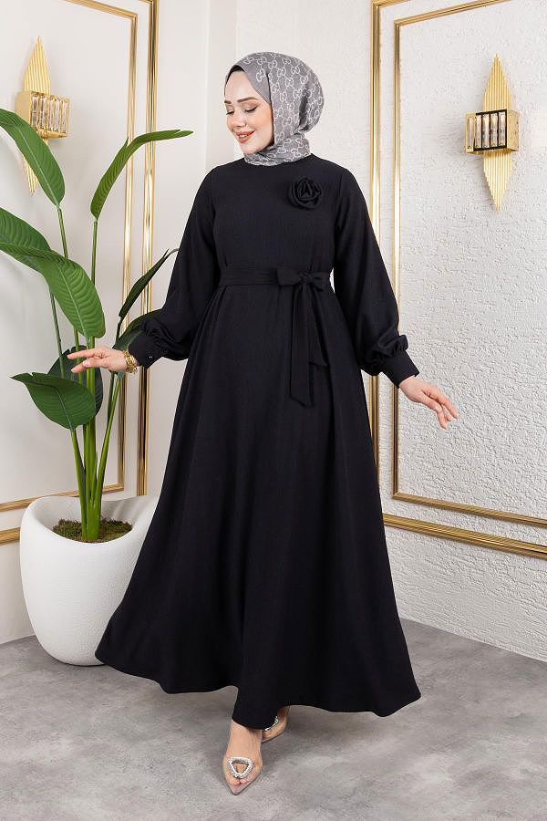 Gül Detaylı Tesettür Elbise-5028 Siyah