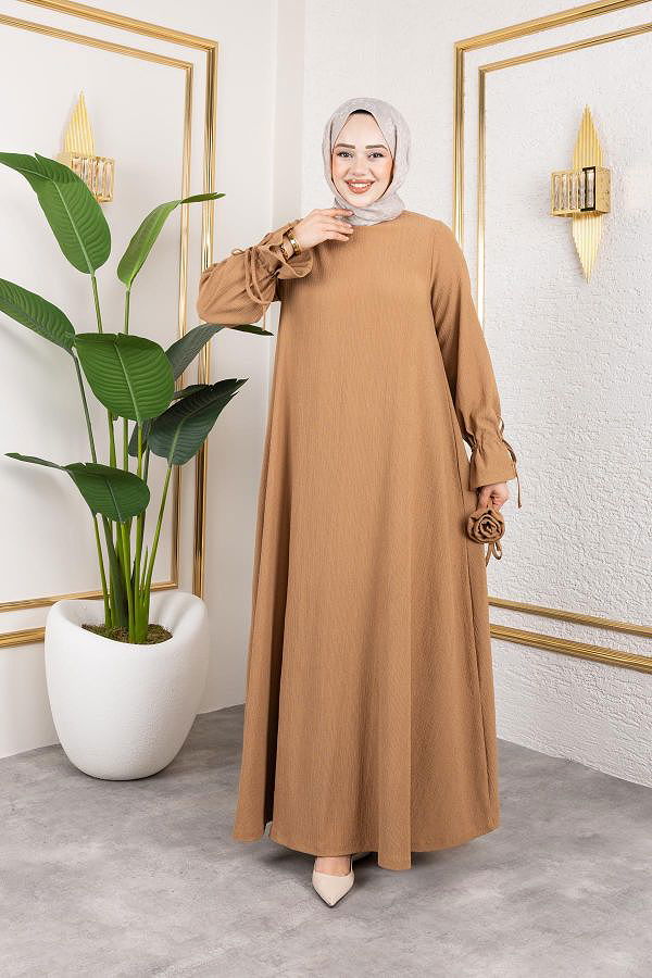 Kol Büzgülü Gül Detaylı Elbise-5030 Latte