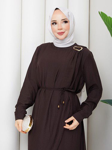 Toka Detaylı Tesettür Elbise-5145 Kahverengi - Thumbnail